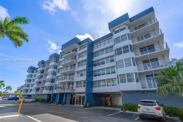 16565 NE 26th Ave 2B, North Miami Beach, FL 33160