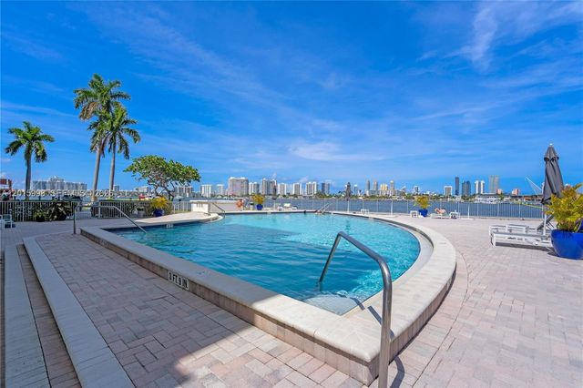 16565 NE 26th Ave 2B, North Miami Beach, FL 33160