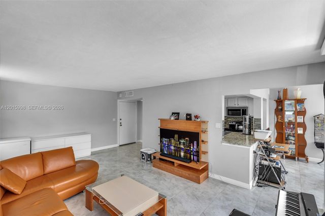 16565 NE 26th Ave 2B, North Miami Beach, FL 33160