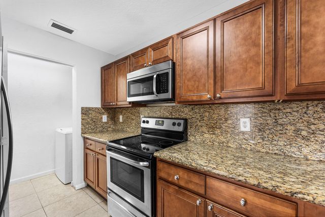 6515 Diamond Springs Terrace 2404, West Palm Beach, FL 33411