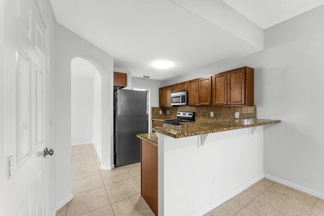 6515 Diamond Springs Terrace 2404, West Palm Beach, FL 33411