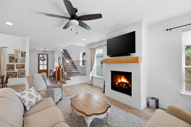 5837 Straley Avenue, Westworth Village, TX 76114