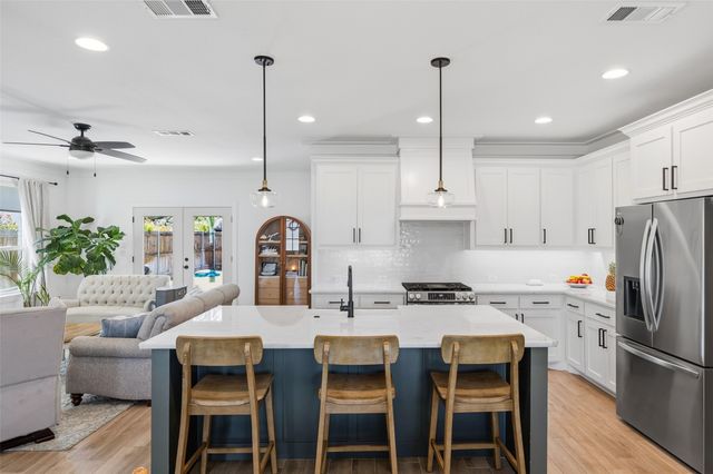 5837 Straley Avenue, Westworth Village, TX 76114