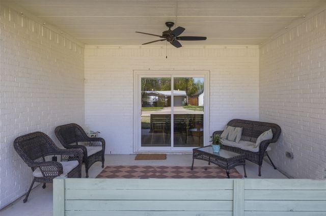 5837 Straley Avenue, Westworth Village, TX 76114