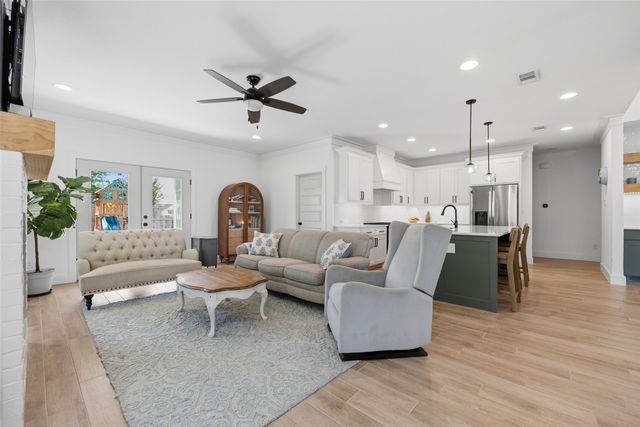 5837 Straley Avenue, Westworth Village, TX 76114