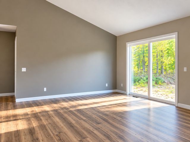 950 Old W Brookfield Rd, Warren, MA 01083