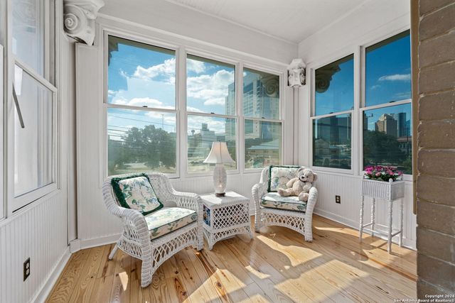 623 Augusta, San Antonio, TX 78215