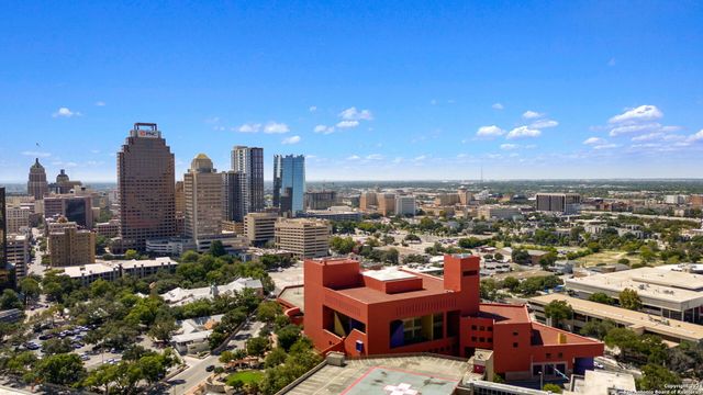 623 Augusta, San Antonio, TX 78215