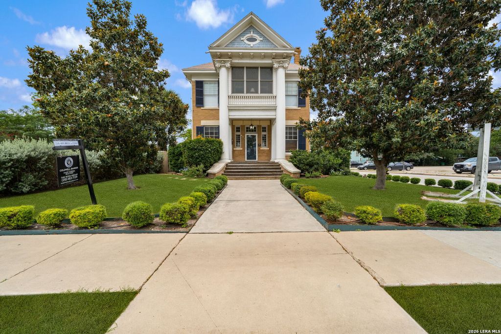 623 Augusta, San Antonio, TX 78215