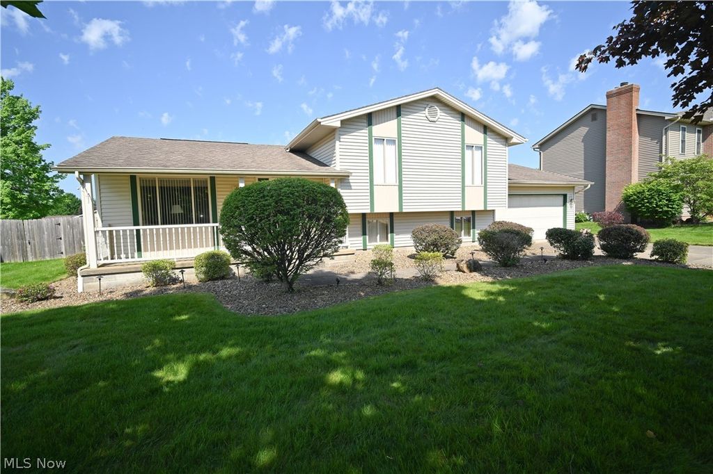3608 Meander Reserve Circle, Canfield, OH 44406