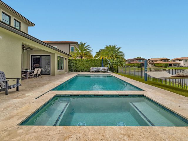 11631 W Watercrest Cir Circle W, Parkland, FL 33076