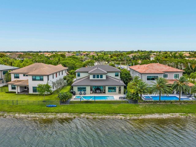 11631 W Watercrest Cir Circle W, Parkland, FL 33076