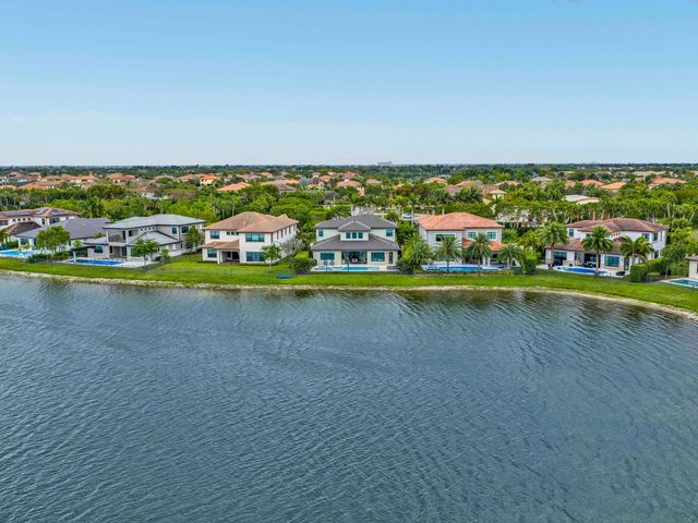 11631 W Watercrest Cir Circle W, Parkland, FL 33076