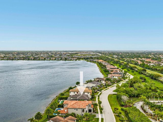 11631 W Watercrest Cir Circle W, Parkland, FL 33076