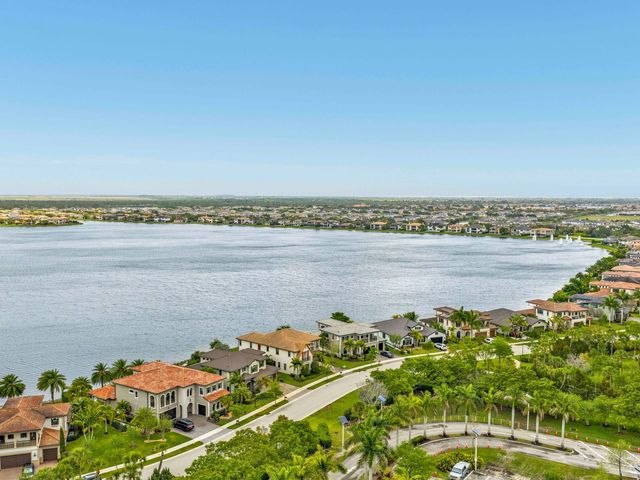 11631 W Watercrest Cir Circle W, Parkland, FL 33076