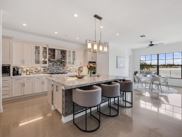 11631 W Watercrest Cir Circle W, Parkland, FL 33076