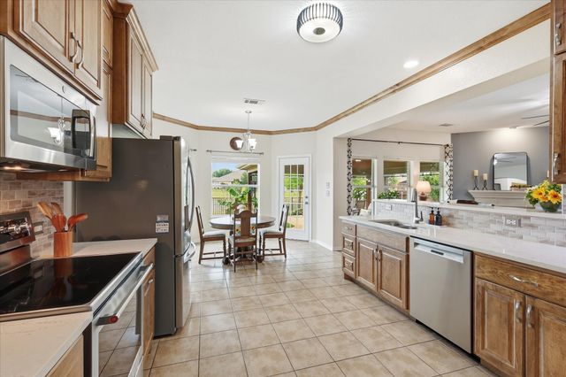 9516 Lakeway Drive, Denton, TX 76226