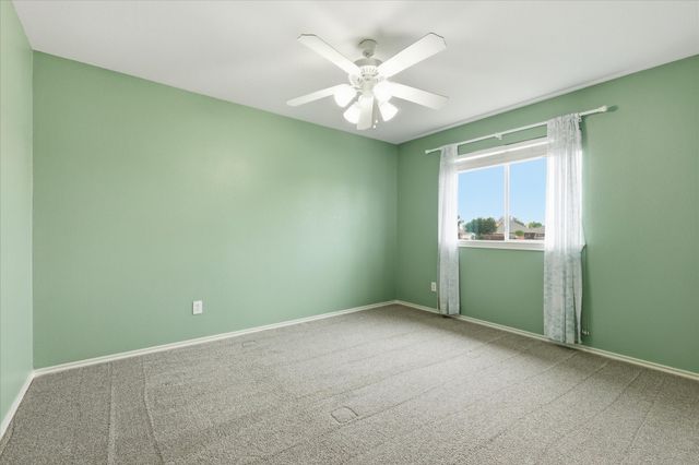 9516 Lakeway Drive, Denton, TX 76226