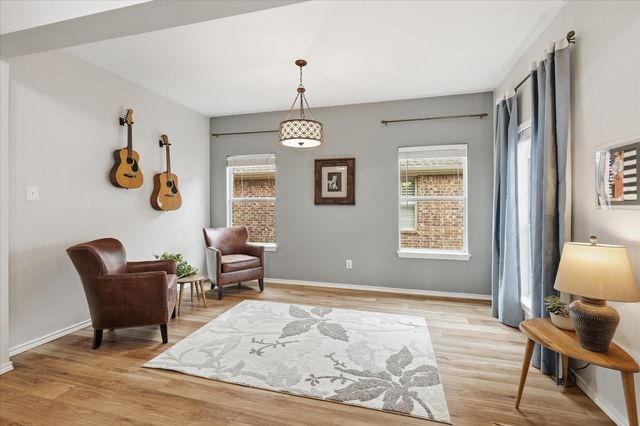 9516 Lakeway Drive, Denton, TX 76226