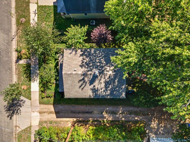 831 Fairview Avenue N, Saint Paul, MN 55104