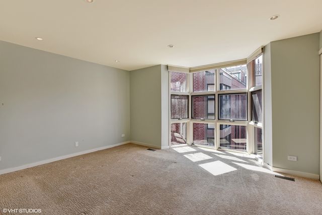 1701 N Halsted Street E2, Chicago, IL 60614