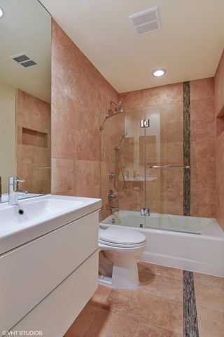 1701 N Halsted Street E2, Chicago, IL 60614