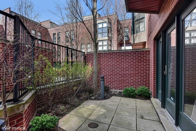 1701 N Halsted Street E2, Chicago, IL 60614