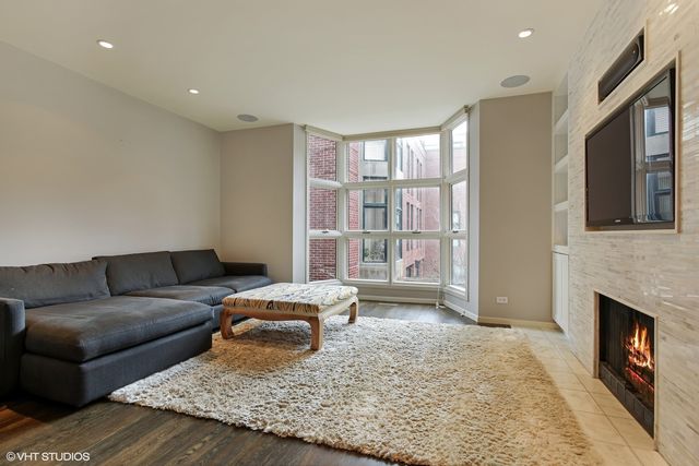 1701 N Halsted Street E2, Chicago, IL 60614