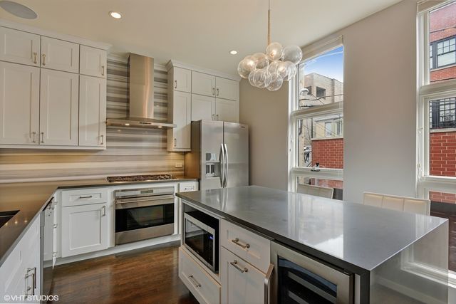 1701 N Halsted Street E2, Chicago, IL 60614
