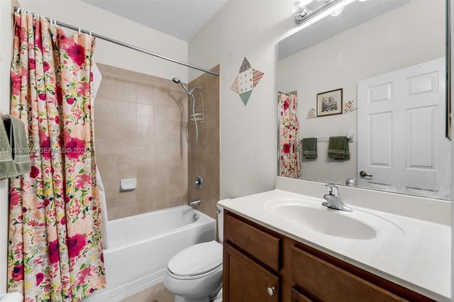 3213 SE 7th Ct, Homestead, FL 33033