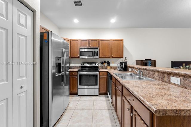 3213 SE 7th Ct, Homestead, FL 33033