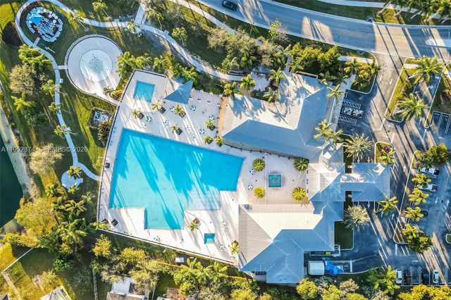 3213 SE 7th Ct, Homestead, FL 33033