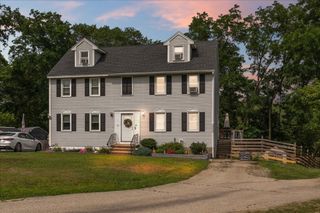 24 Greenhill Farm Rd 24, Haverhill, MA 01832
