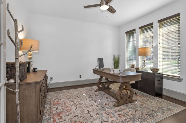 106 Cliftons Curve Way, Montgomery, TX 77316