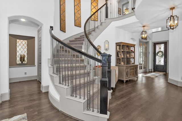 106 Cliftons Curve Way, Montgomery, TX 77316