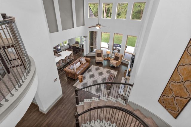 106 Cliftons Curve Way, Montgomery, TX 77316