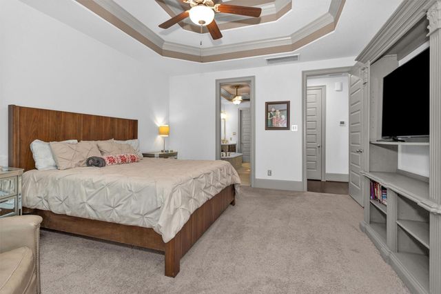 106 Cliftons Curve Way, Montgomery, TX 77316