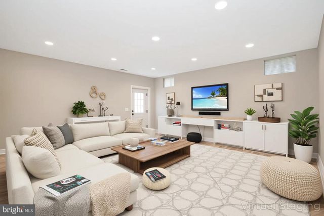 6638 SCHURTZ ST, Alexandria, VA 22310