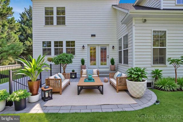 6638 SCHURTZ ST, Alexandria, VA 22310