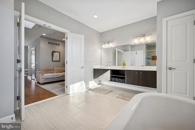 151 LEVERING ST, Philadelphia, PA 19127