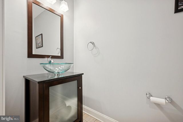 151 LEVERING ST, Philadelphia, PA 19127