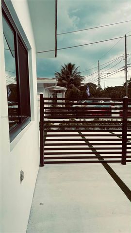 2551 SW 19 Street 2553, Miami, FL 33145