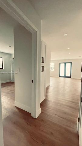 2551 SW 19 Street 2553, Miami, FL 33145