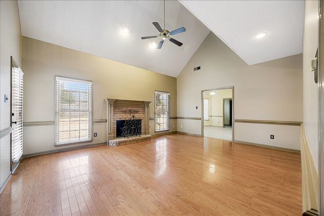 986 HEATHER LAKE DR, Collierville, TN 38017