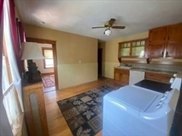 446 Chandler St 2, Worcester, MA 01602