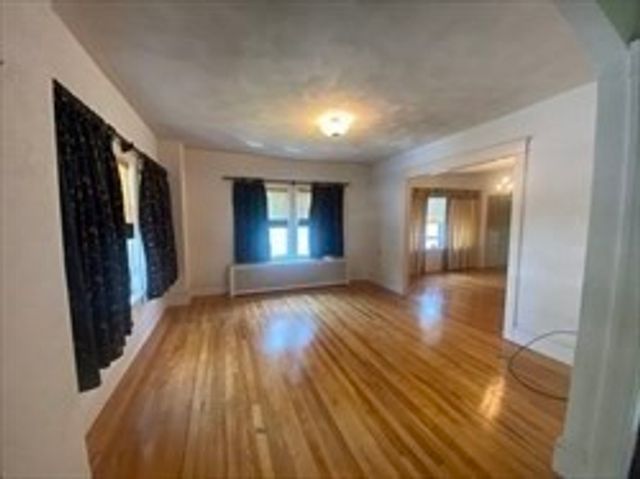 446 Chandler St 2, Worcester, MA 01602