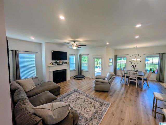 9070 MEETING STREET, Pell City, AL 35128
