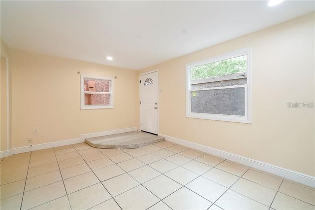 445 N SHINE AVENUE A, Orlando, FL 32803