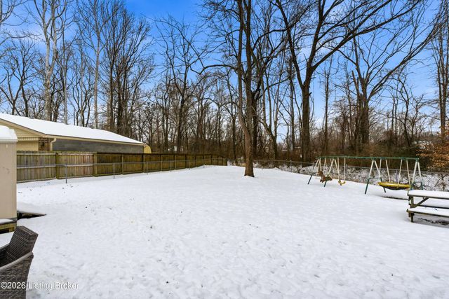 808 Tin Dor Way, Fairdale, KY 40118