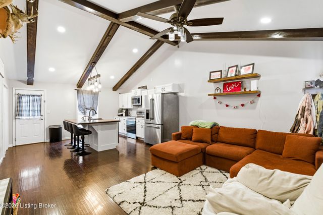 808 Tin Dor Way, Fairdale, KY 40118